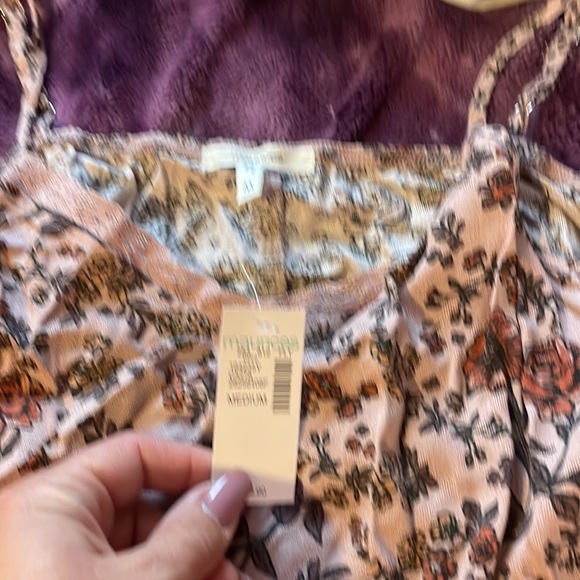 Brand new w tags tank smoke free home - Picture 6 of 6